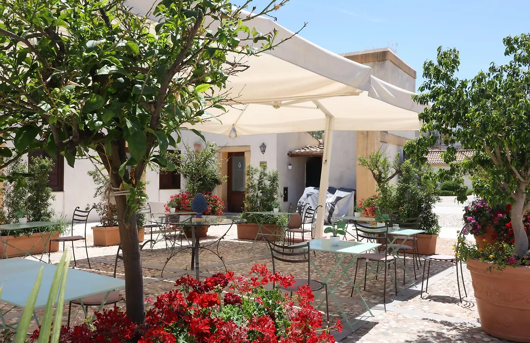 Hotel Villa Lampedusa-1